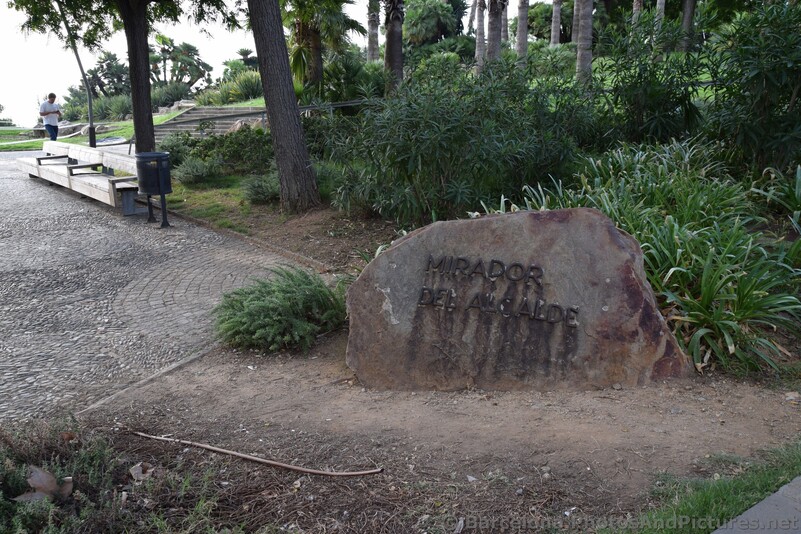Mirador del Alcalde Stone Marker of Barcelona.jpg