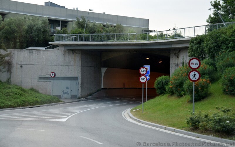 Tunnel to go up to Montjuic Barcelona.jpg