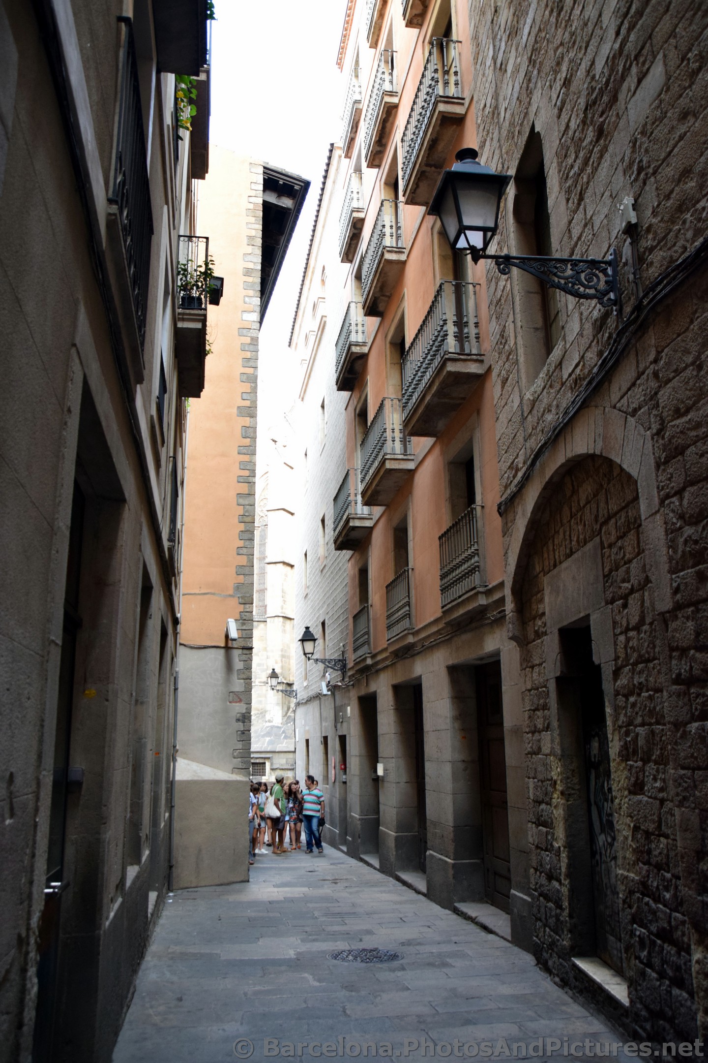 Alleyway Leading to Temple of Augustus in Barcelona.jpg