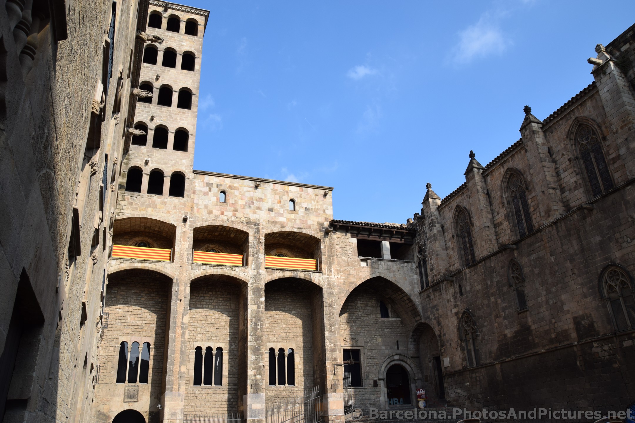 Palau Reial Major at Placa del Rei Barcelona.jpg
