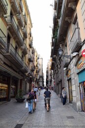 Baixada de La Llibreteria Street in Barcelona.jpg
