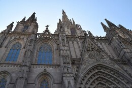 Barcelona Cathedral Front Facade Spires.jpg