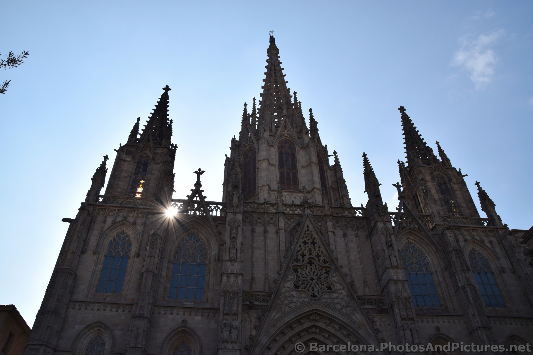 Sun Behind Barcelona Cathedral.jpg