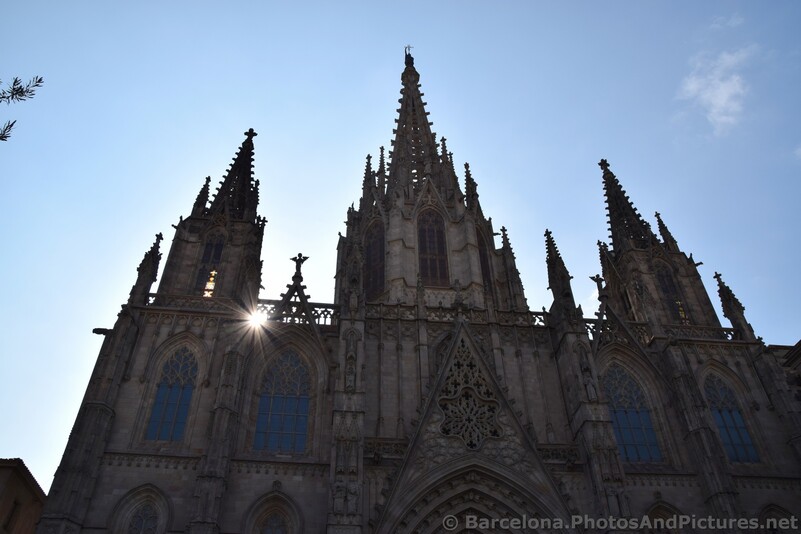 Sun Behind Barcelona Cathedral.jpg