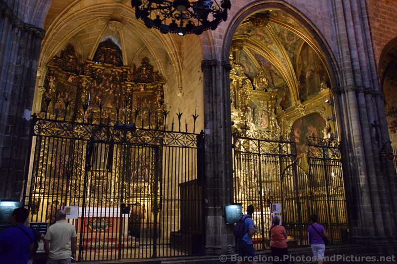 Gated Shrines within Barcelona Cathedral.jpg