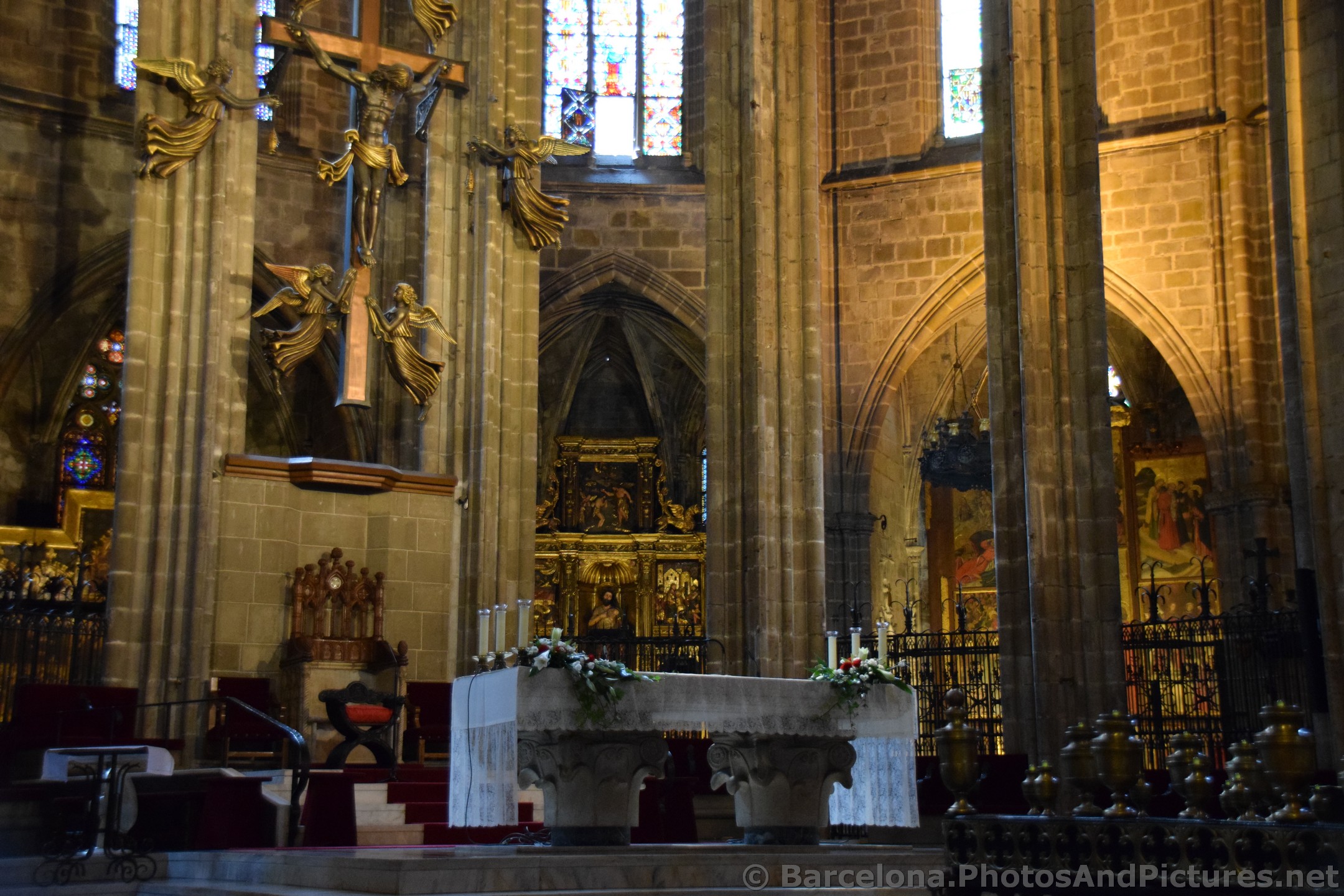 Altar Table of Barcelona Cathedral.jpg