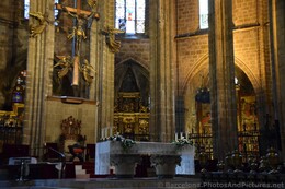 Altar Table of Barcelona Cathedral.jpg