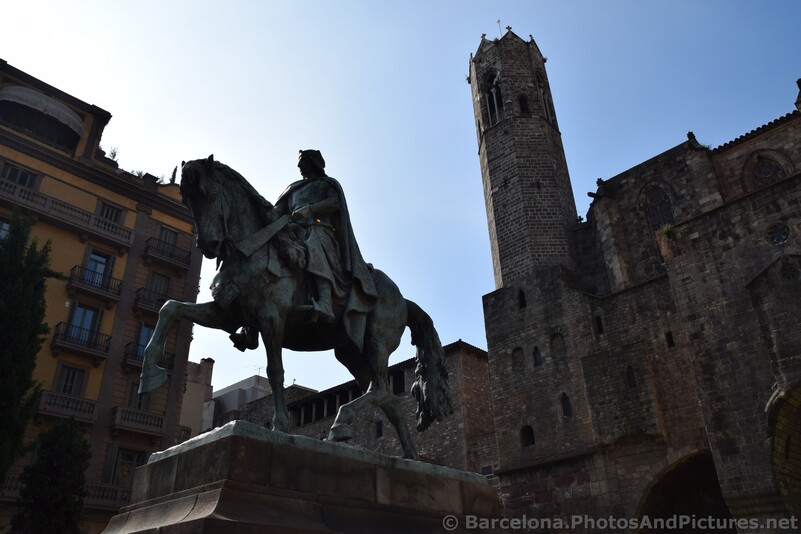 Ramon Berenguer III Statue with Old Barcelona City Wall in Background.jpg