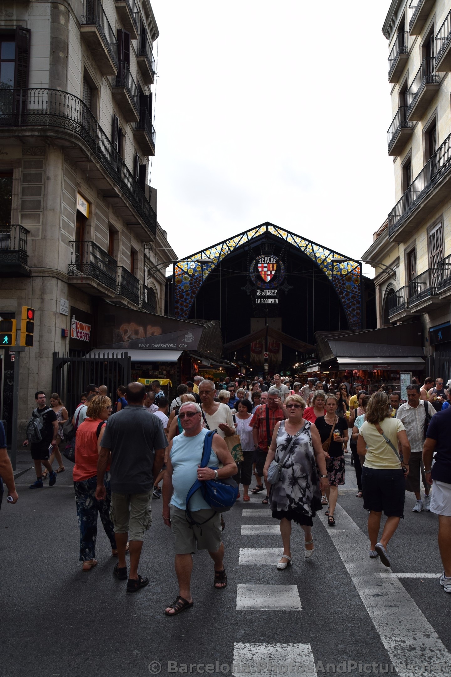 Crowded Entrance Area for La Boqueria.jpg
