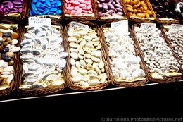 Peladillas Amlond Candies in Gold & Silver @ Boqueria Barcelona.jpg