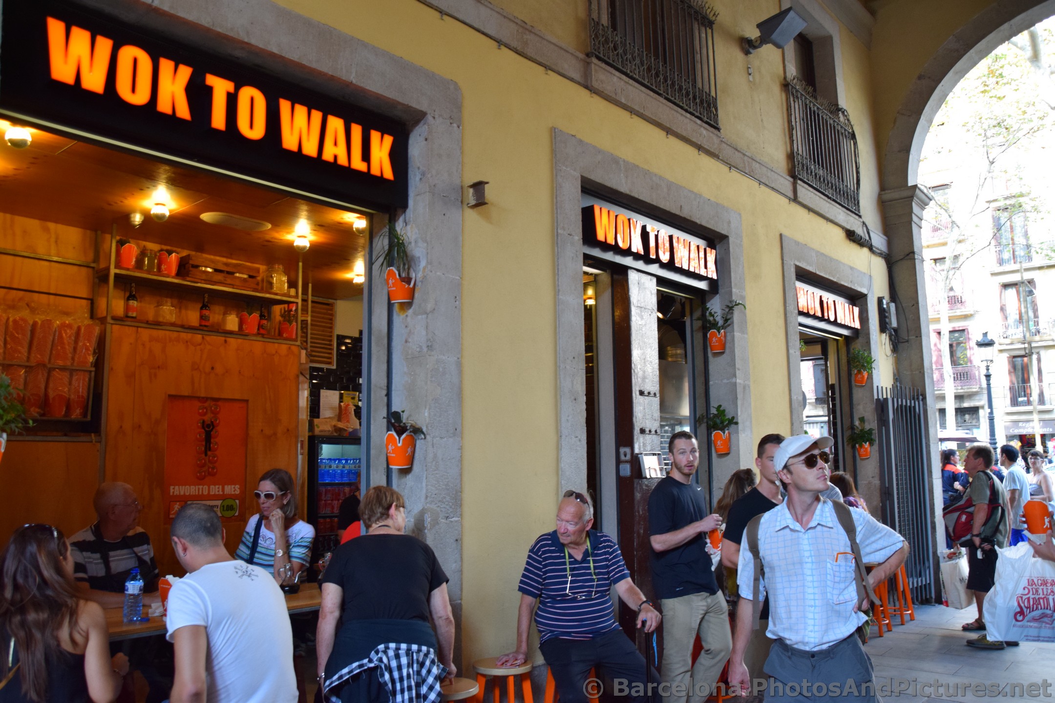 Wok to Walk outside of Mercat de la Boqueria Barcelona.jpg
