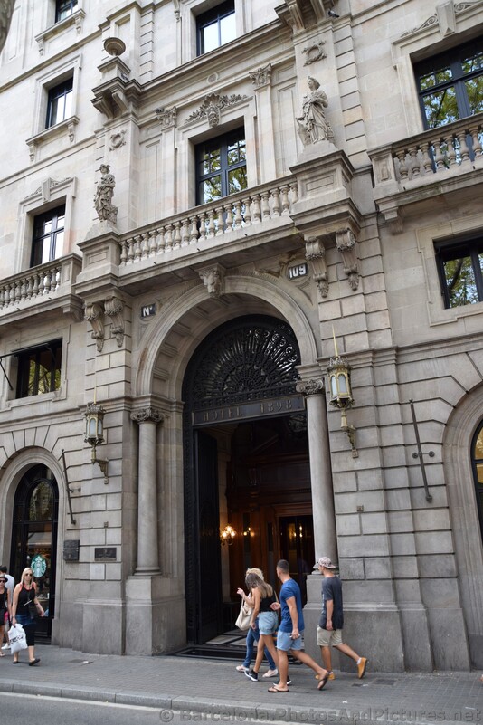 Hotel 1898 on La Rambla Barcelona.jpg