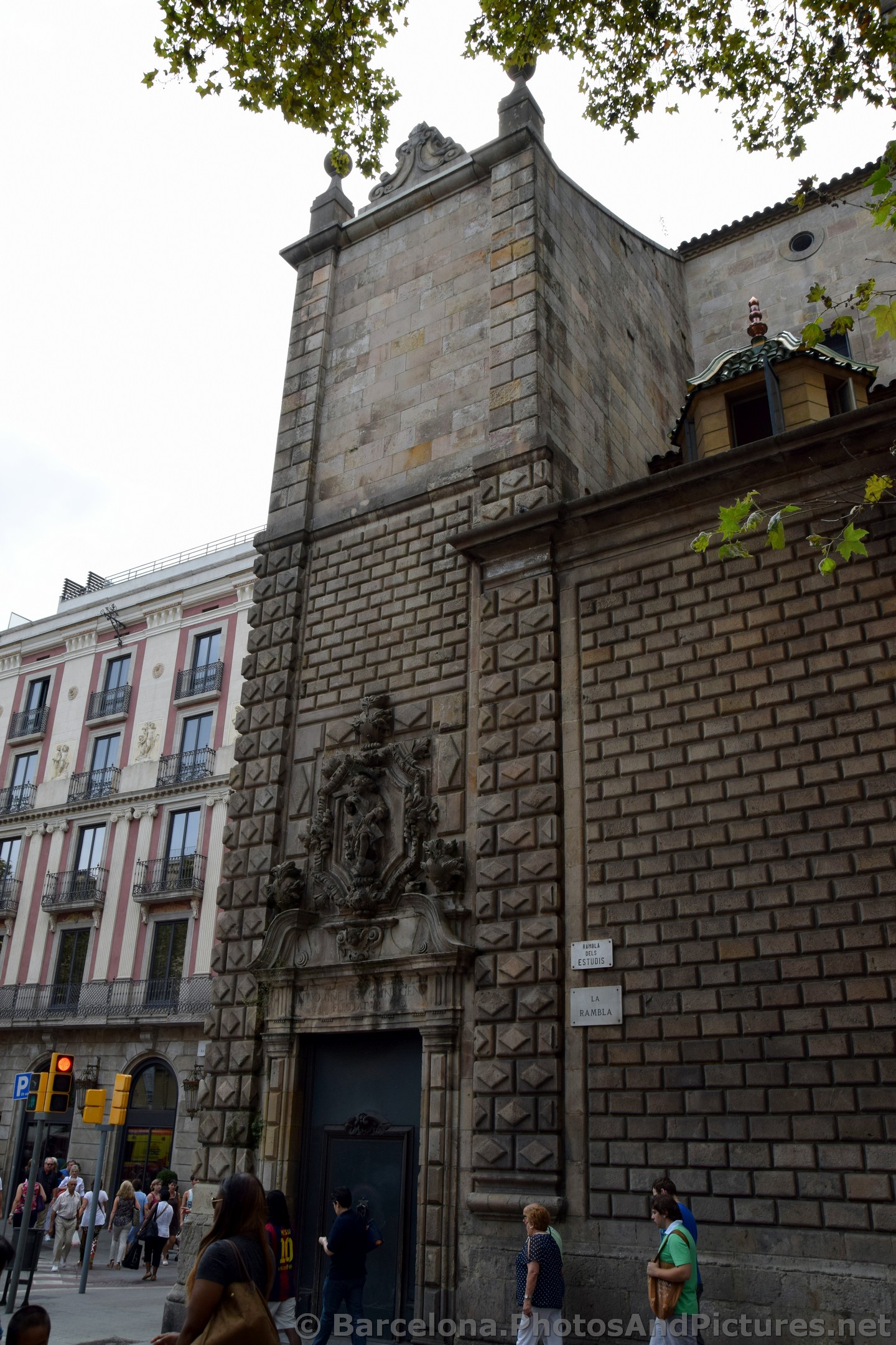 Rambla dels Estudis La Rambla Barcelona Medieval City Walls.jpg