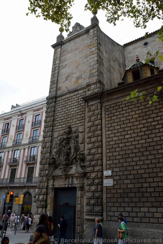Rambla dels Estudis La Rambla Barcelona Medieval City Walls.jpg