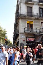 Dunkin Coffee La Rambla with Pas de Ramon Cabau Plaque.jpg