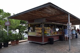 Food Vendor at Montjuic Barcelona in Jardins del Mirador.jpg