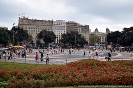Samsung San Miquel Buildings behind Catalunya Square.jpg
